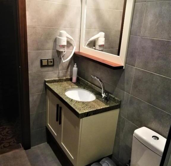 اتاق استاندارد چهار تخته, Kayıbeyi Hotel & Restaurant