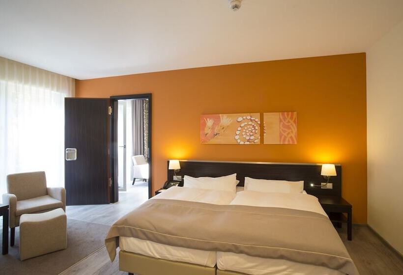 Полулюкс, Heide Spa Hotel & Resort
