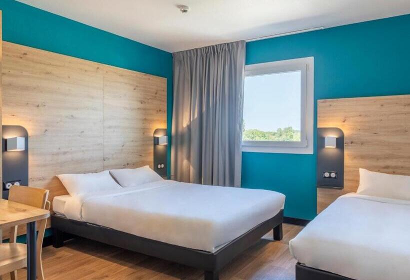 Номер Стандарт Трехместный, B&b Hotel Saint Martin De Crau Alpilles Camargue