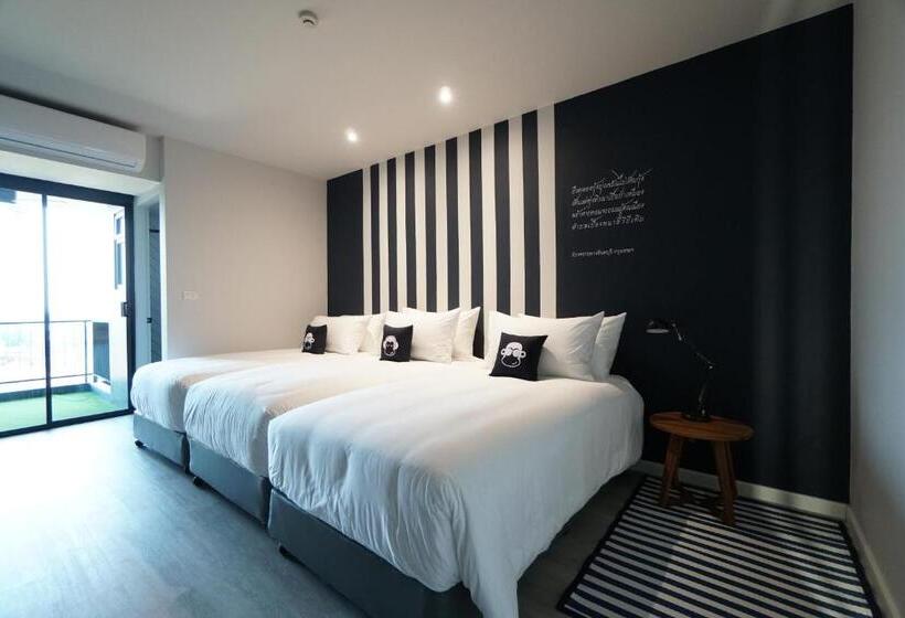 اتاق لوکس سه تخته, Blu Monkey Hub And Hotel Chanthaburi