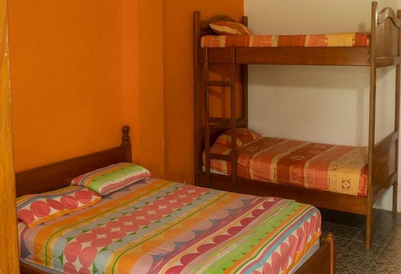 Четырехместный Номер Стандарт, Puerto Quito Lodge