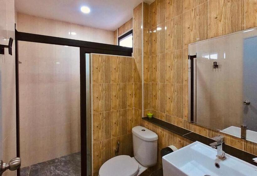 Номер Deluxe с Балконом, The Stories Resort