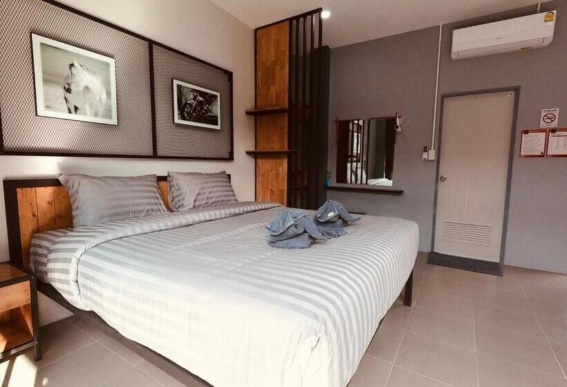 Номер Deluxe с Балконом, The Stories Resort