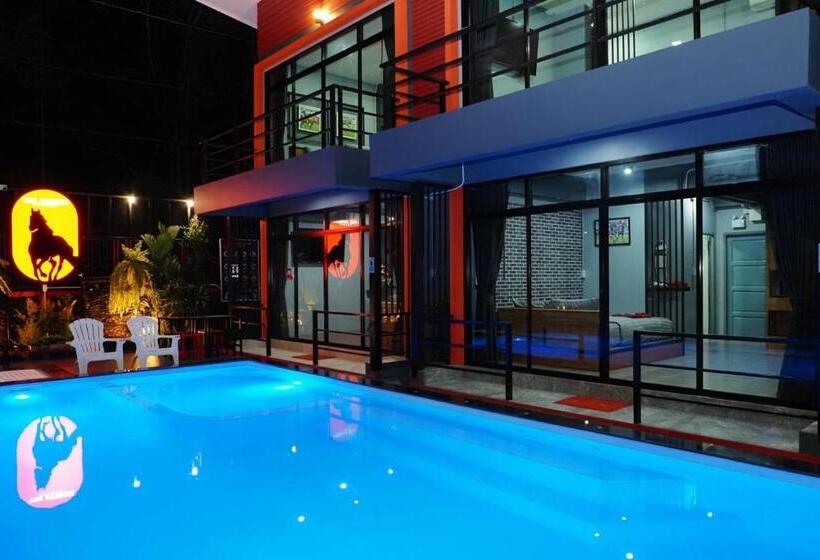 Family Suite, The Stories Resort