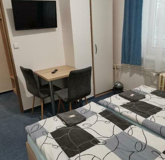 家庭间, Sporthotel Milevsko