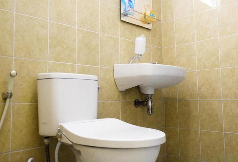Номер Стандарт, Reddoorz Syariah @ Kolonial Guest House