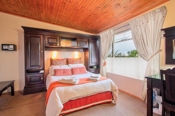 Трехместный Номер Стандарт с Балконом, Waterfront Guest House