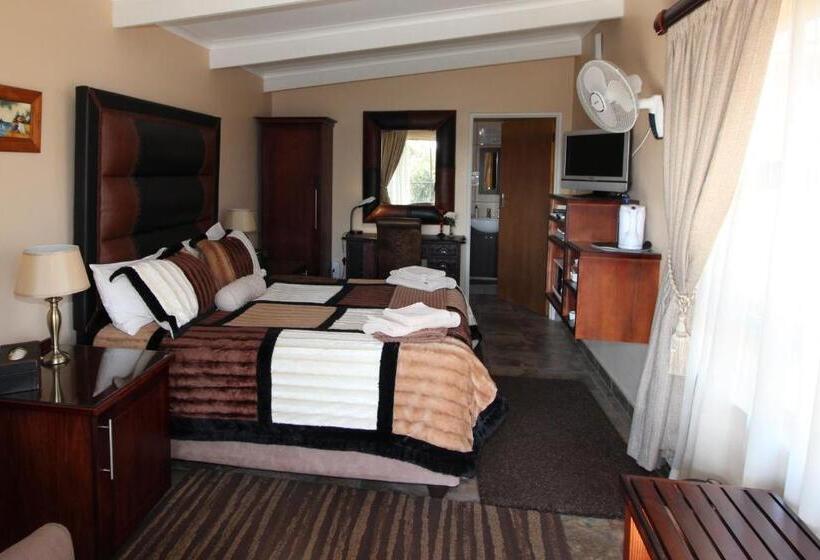 Номер Стандарт с Балконом, Waterfront Guest House