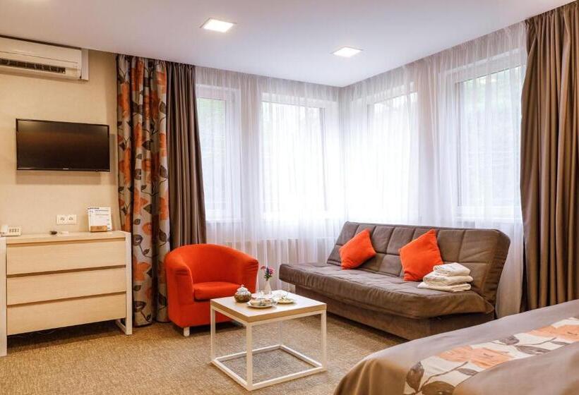 Номер Deluxe, Voevodyno Resort