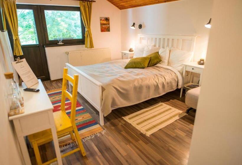 Номер Deluxe с Балконом, Casa Din Plai