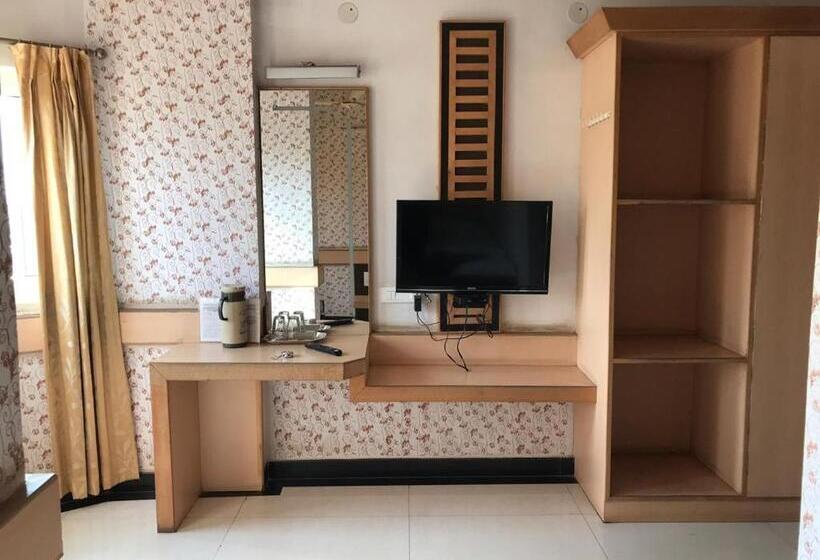 豪华房间, Bharati Lodge