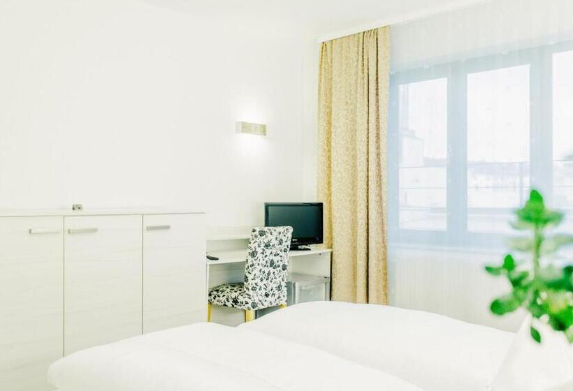 Номер Стандарт, Fair Hotel Mönchengladbach