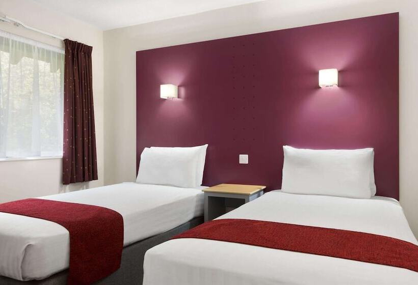 Номер Стандарт Адаптированный для Инвалидов, Days Inn Maidstone