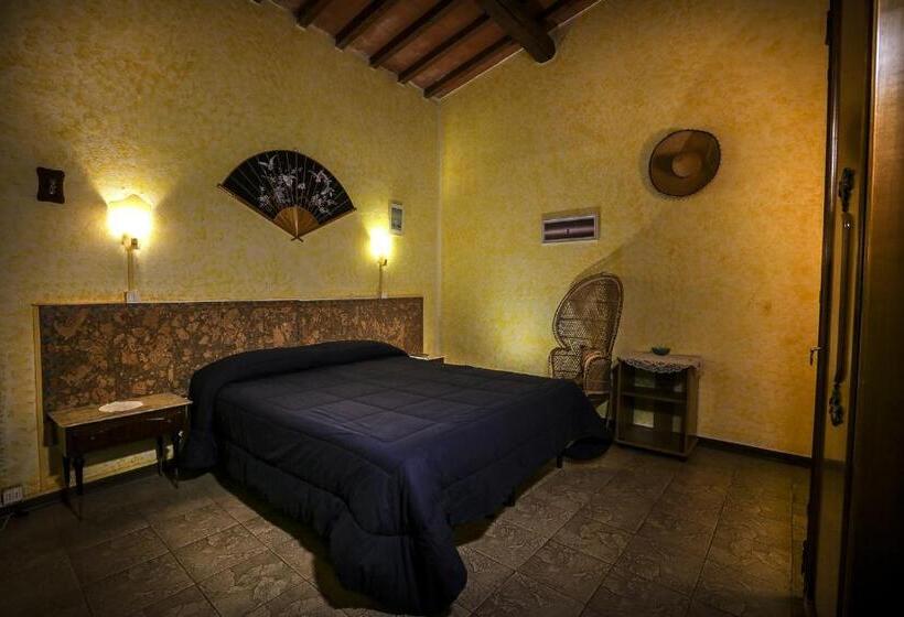 Семейный Номер, Agriturismo Il Poggetto