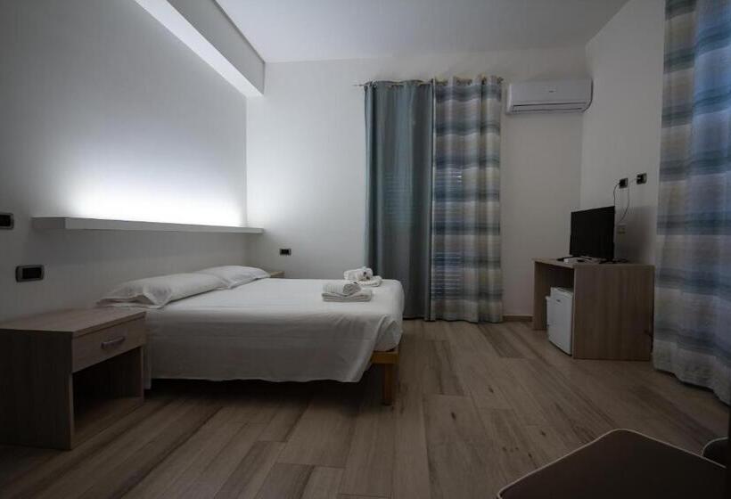Номер Стандарт, Astra B&b
