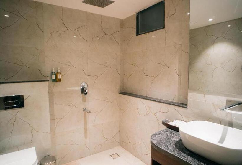Номер Deluxe, Playotel Premier Vijay Nagar