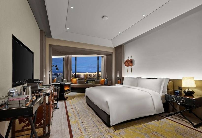 Номер Executive, Hilton Shigatse