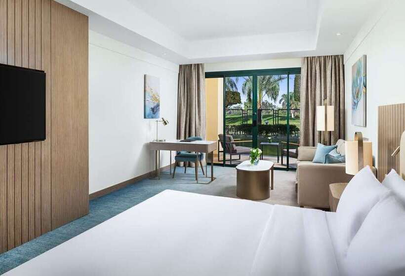 Стандартный Номер Кровать Кинг, Hilton Shigatse