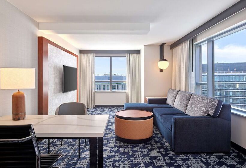 سوئیت پریمیوم, Embassy Suites By Hilton Washington D.c. – Convention Center
