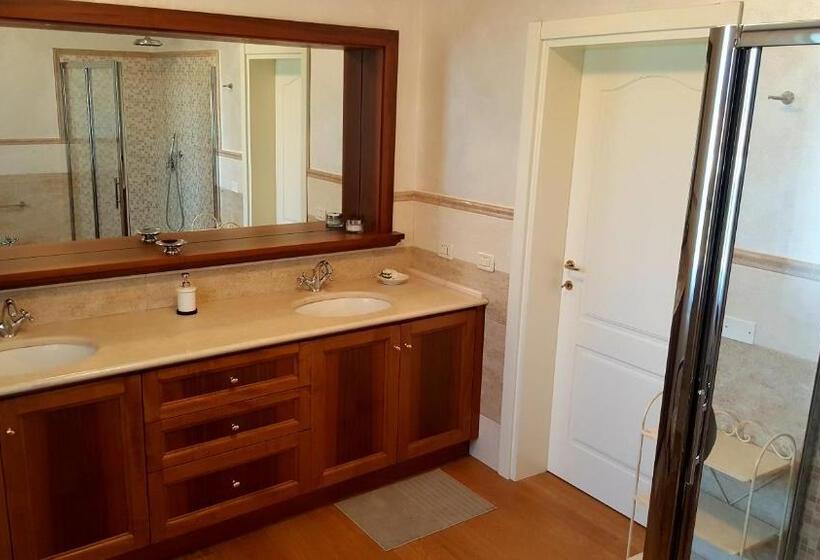 Standard room with outdoor bath, B&b Villa Fiorini