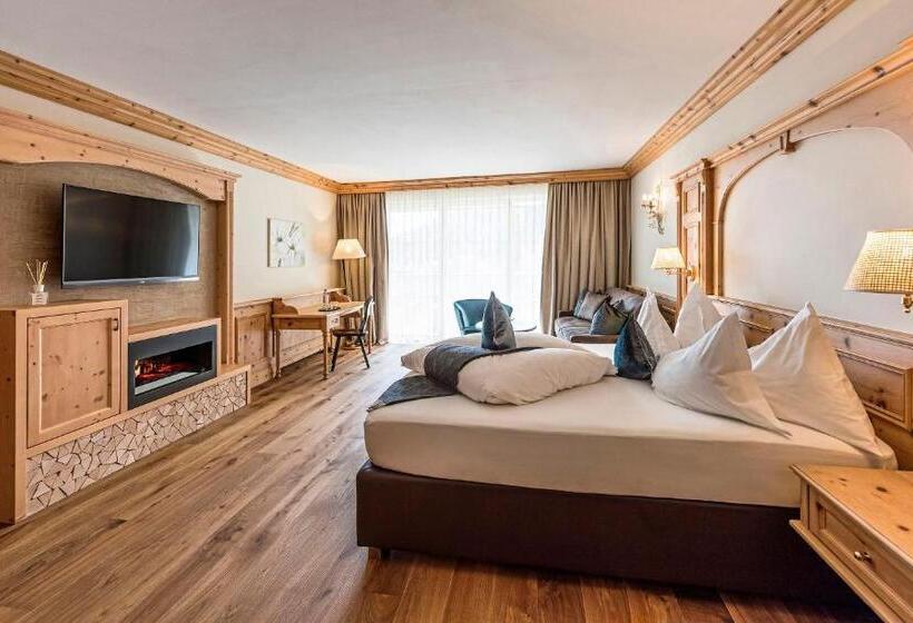 Люкс с Балконом, Quellenhof Luxury Resort Passeier