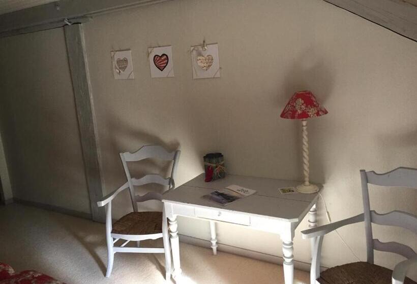 Номер Комфорт, Auberge De La Cholotte