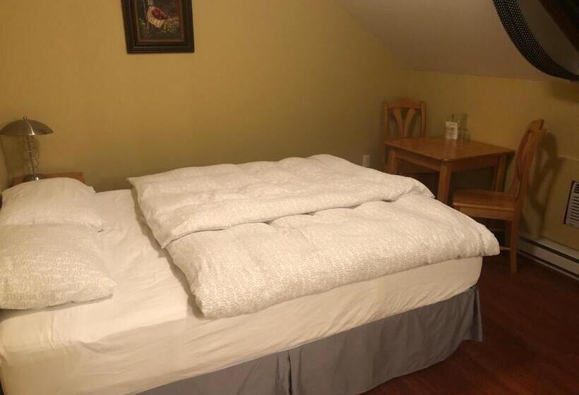 Номер Стандарт, Crowsnest Vineyards Guesthouse