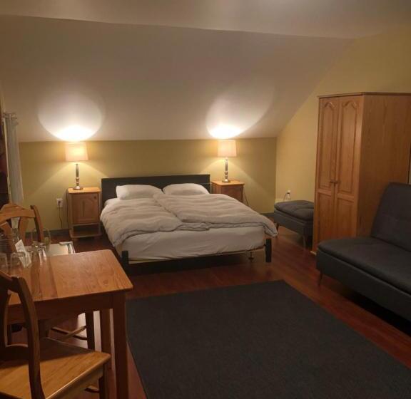 Номер Стандарт, Crowsnest Vineyards Guesthouse