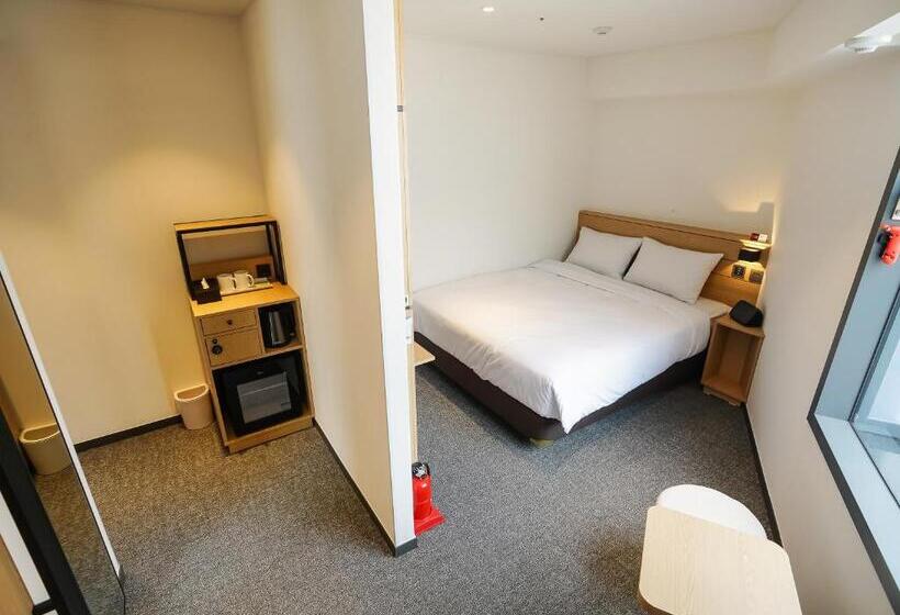 Quarto Estandar, Henn Na Hotel Seoul Myeongdong