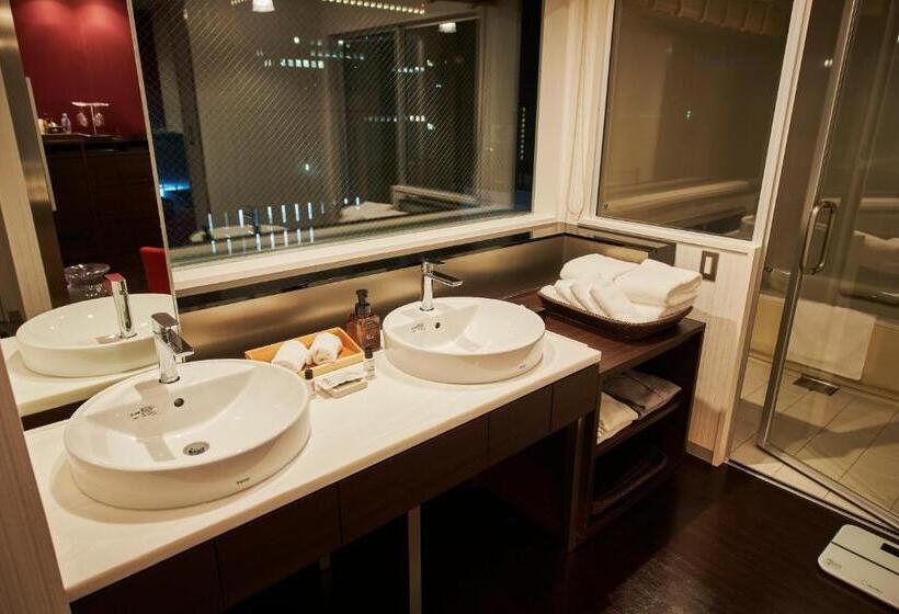 سوئیت پرزیدنت, Cross Hotel Sapporo