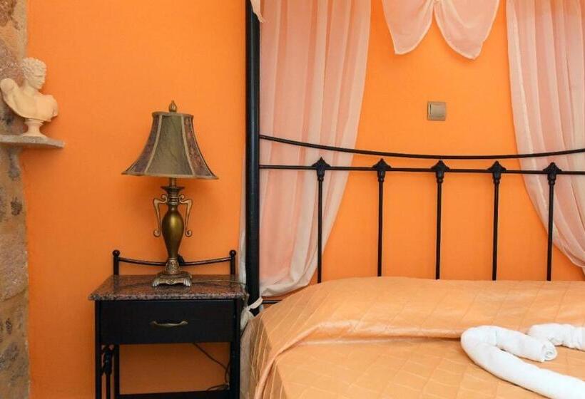 Люкс, Paris Hotel