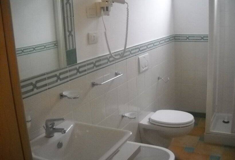 Номер Стандарт Трехместный, Villa Fanusa