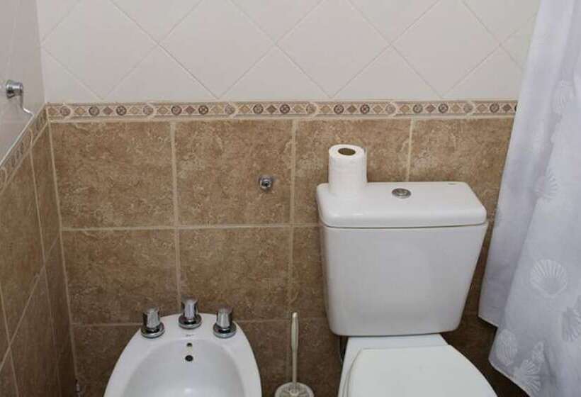 Номер Стандарт Трехместный, Hostel Inn Calafate