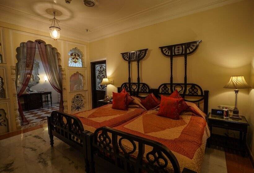 スイート, Shahpura House