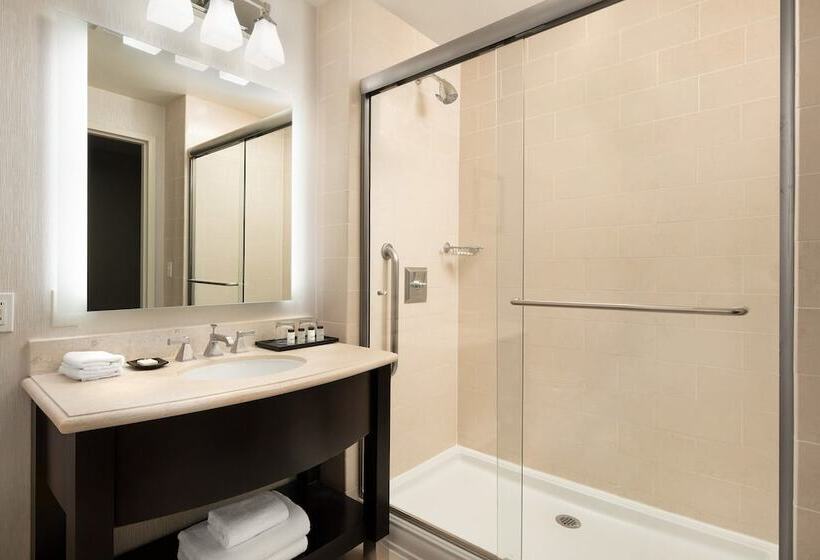 Номер Клуб, Sheraton Garden Grove  Anaheim South