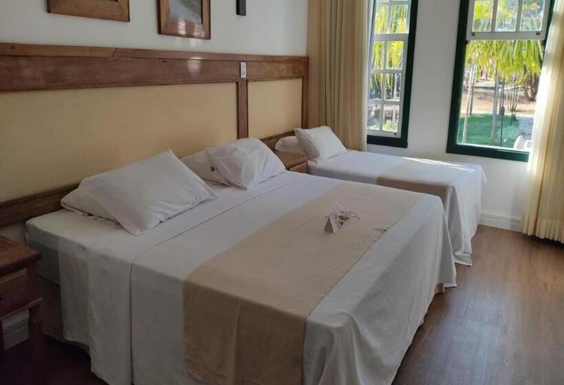 Habitació Triple Deluxe, Ville Real