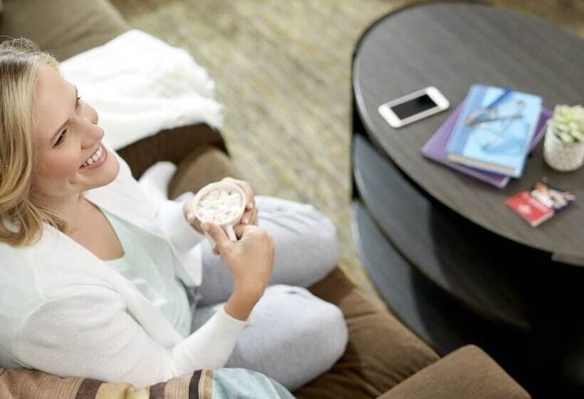 스위트, Candlewood Suites Portland Airport, An Ihg