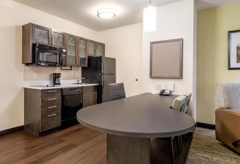 디럭스 스위트, Candlewood Suites Portland Airport, An Ihg