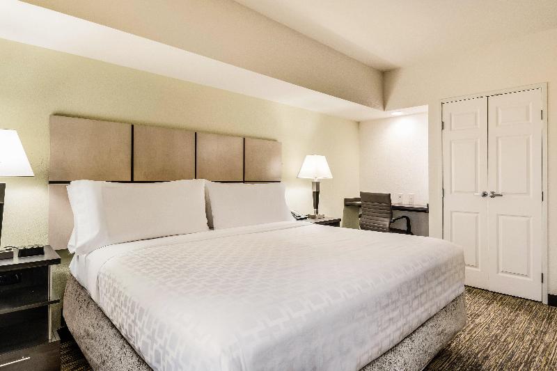 스위트 킹사이즈 침대, Candlewood Suites Portland Airport, An Ihg