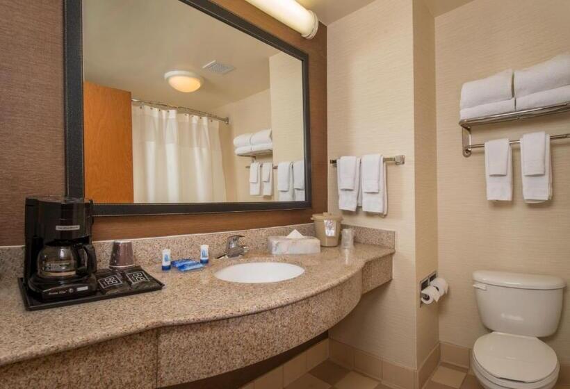 Студио Базик, Fairfield Inn & Suites By Marriott Williamsburg