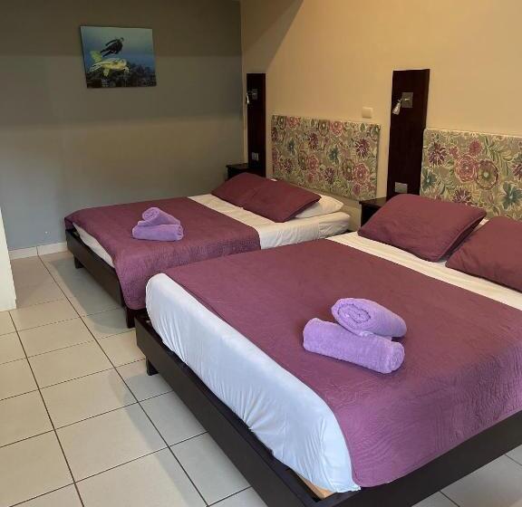 استودیو خانوادگی, Las Brisas Resort And Villas