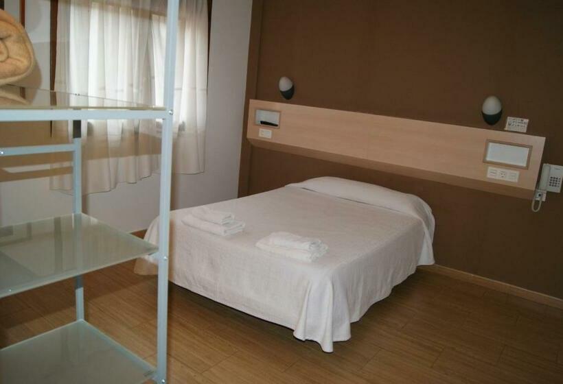 Номер Стандарт, Hostal Sant Bernat
