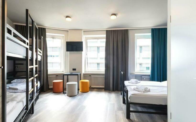 Семейный Номер, a&o Nürnberg Hauptbahnhof