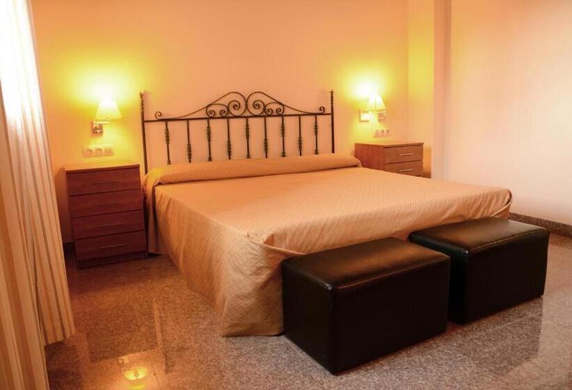 آپارتمان 4 خوابه, Agroturismo Son Burgues