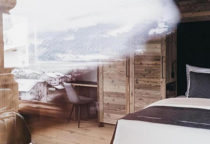 Полулюкс, Vaya Zillertal