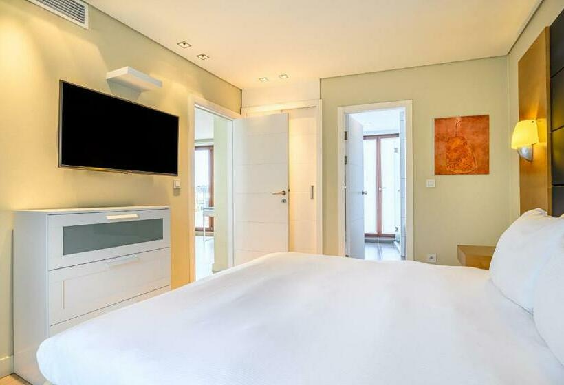 آپارتمان 1 خوابه, B Aparthotel Grand Place