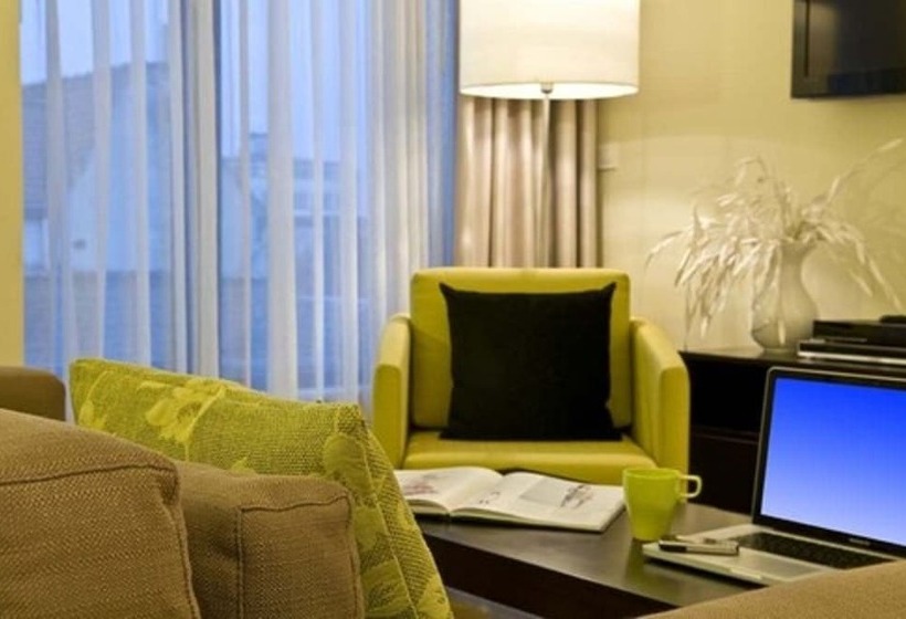 آپارتمان 1 خوابه, B Aparthotel Grand Place