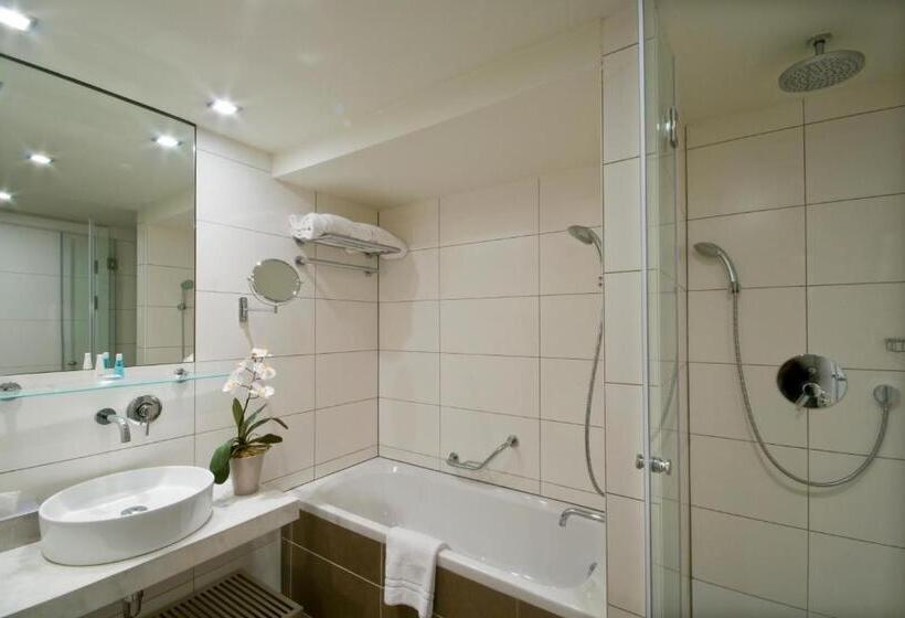 آپارتمان 2 خوابه, B Aparthotel Grand Place
