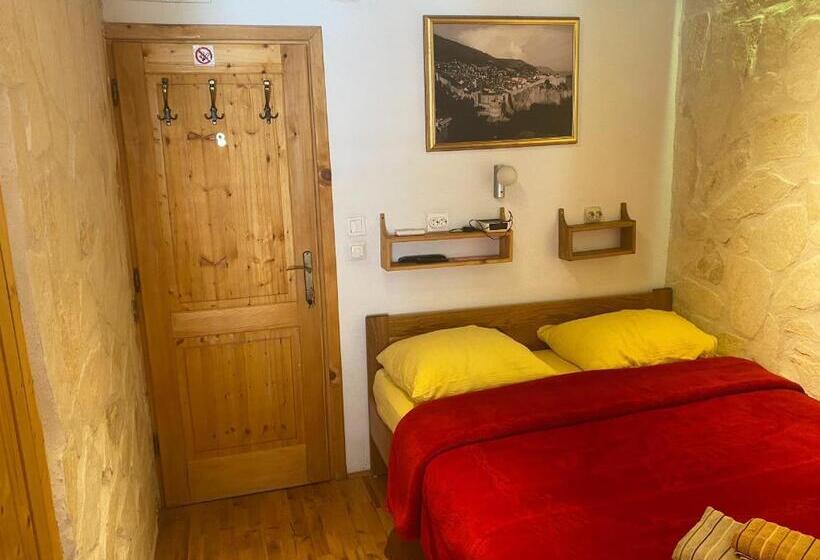 اتاق عادی, Eddie's Sea View Rooms Old Town