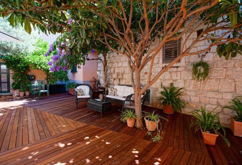 标准房带园景, Boutique Guest Accommodation Zephyrus